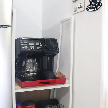 Garden 2 Bedroom Apt - Free Parking Wifi Laundry Workstation Brampton Exterior photo