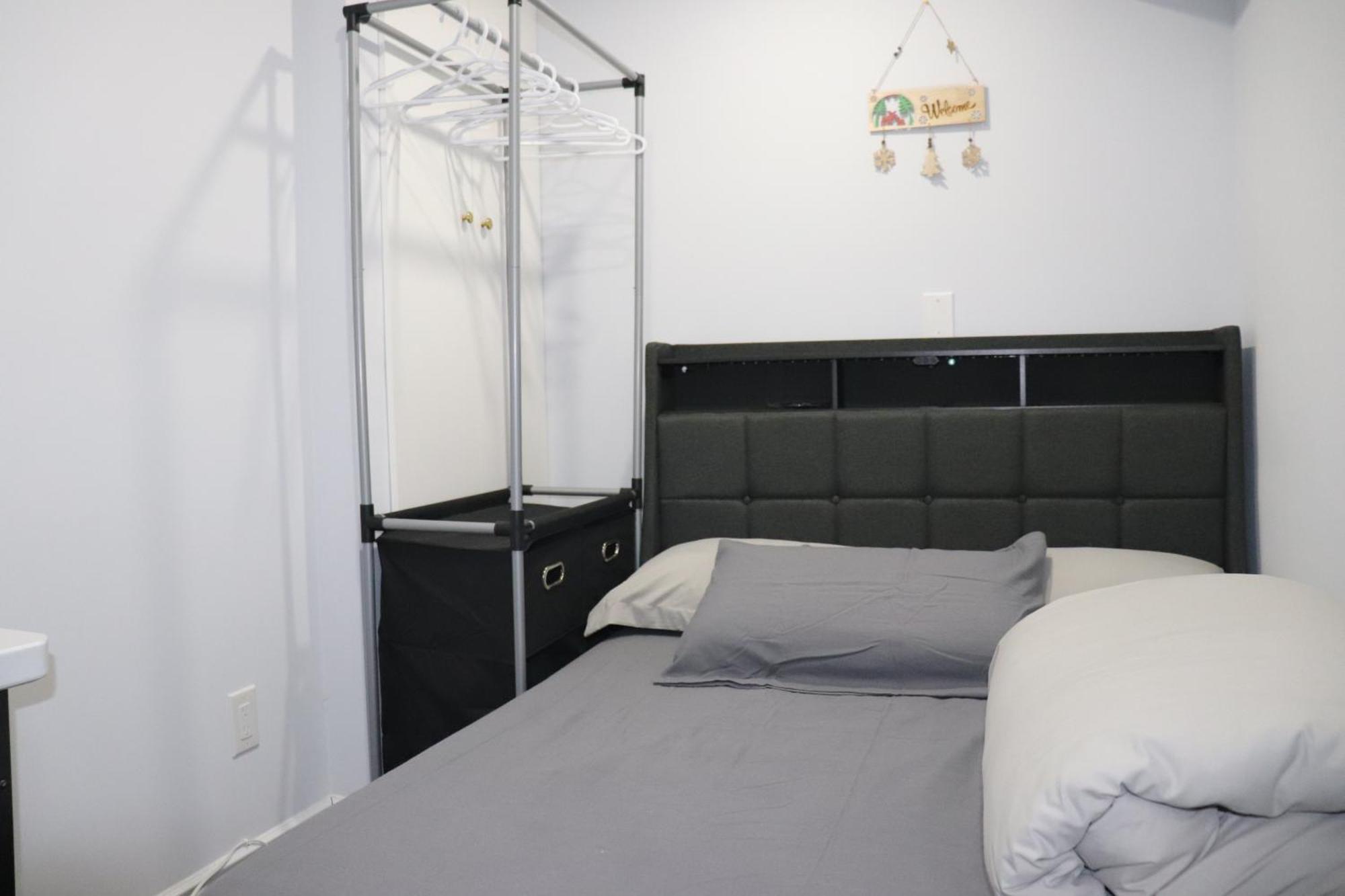 Garden 2 Bedroom - Free Parking Wifi Laundry Workstation * Brampton